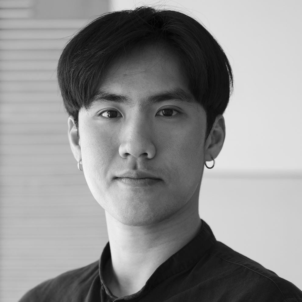 Black and white photo of Patipol Panyawattanasit.