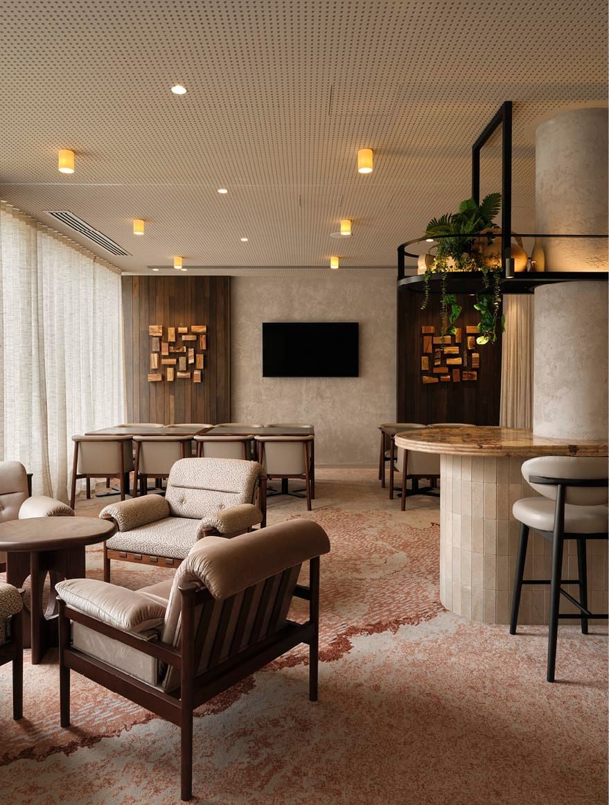 PRIVATE ROOM AND LOUNGE