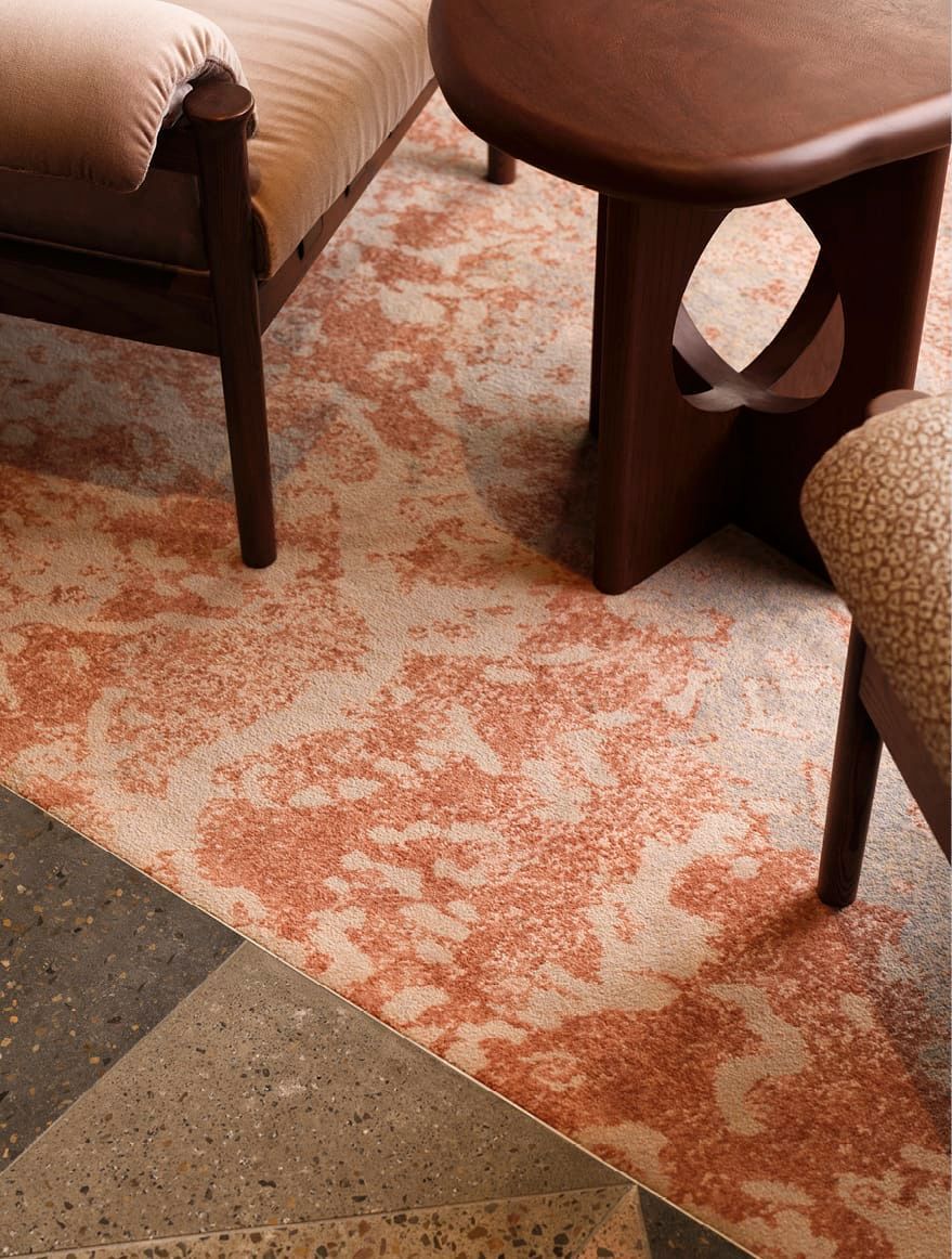 CRAFTED DETAILS OF THE PRIVATE ROOM AND LOUNGE