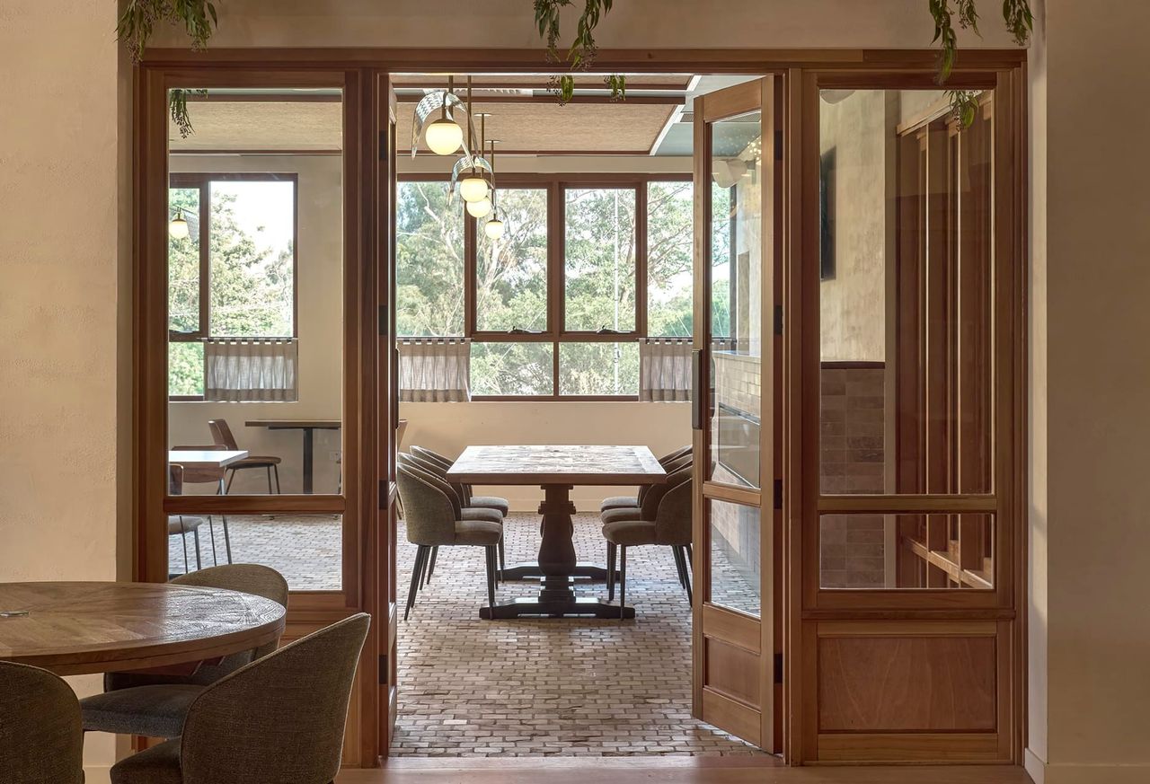 BESPOKE TIMBER JOINERY AND GLAZING