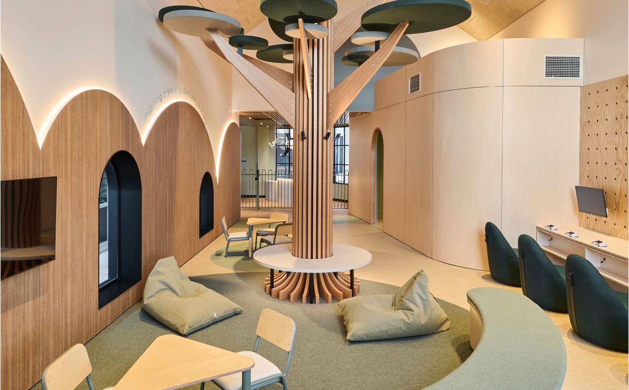 Detailed furnishing of the treehouse breakout space